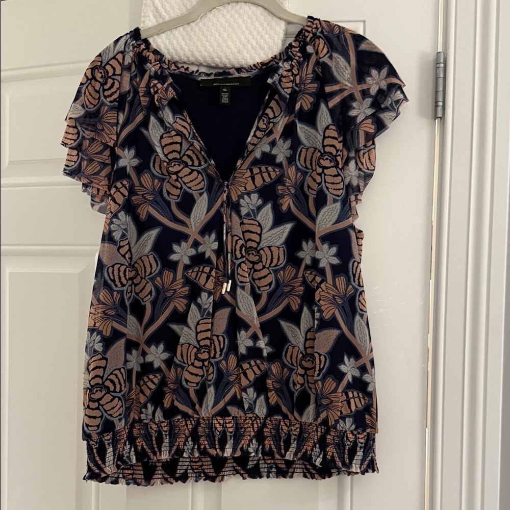 White House Black Market Navy and Beige Floral Blouse